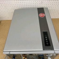 Rheem
Performance Platinum 9.5 GPM Smart Super High Efficiency Indoor or Outdoor Natural Gas Tankles