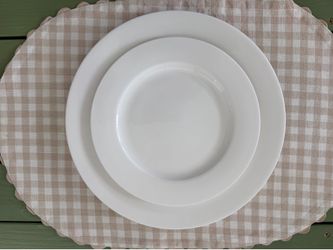 48 New Artisan Tableware Co. Jasmine Plates