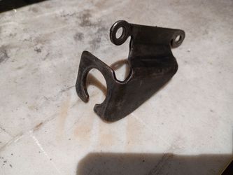 Transmission cable bracket