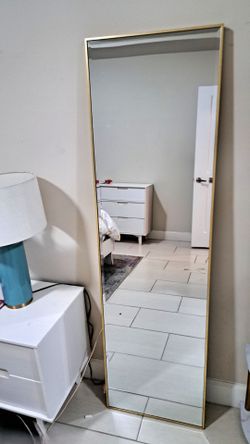 Gold Full-Length Easel Floor Mirror – 64.5" x 18.5"