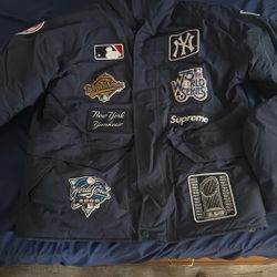 MLB YANKEE SUPREME COAT