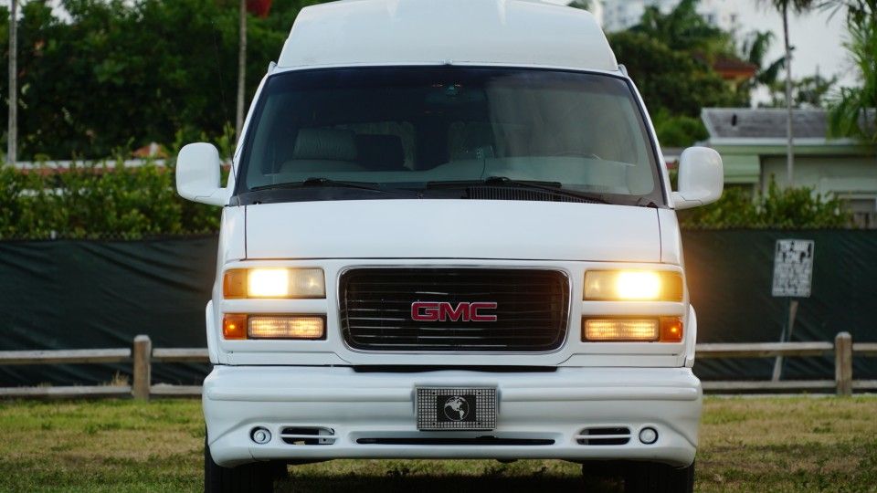 2002 GMC Savana