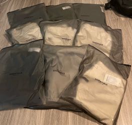 Essentials Shorts