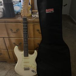 Fender Stratocaster-style Electric Guitar 