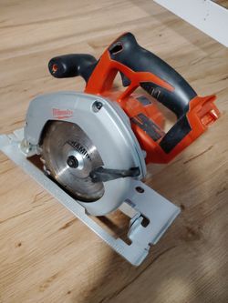 Milwaukee skill saw