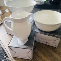 Stoneware set: Serving Bowl, Pitcher and Fruit Bowl- brand New !