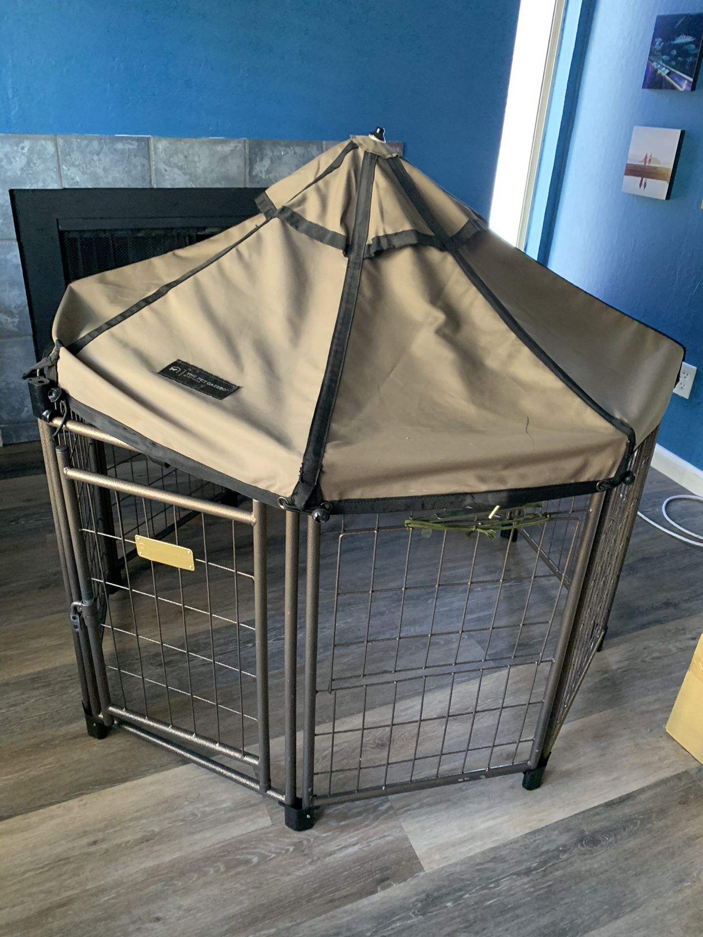Dog crate and accessories (toys, treats)