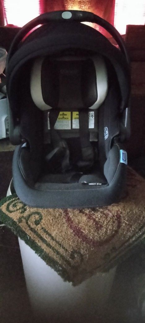 Graco Baby Car Seat 