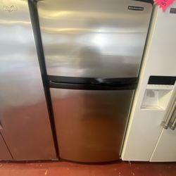 Kitchen Aid Top Freezer Fridge/ Nevera Kitchen Aid