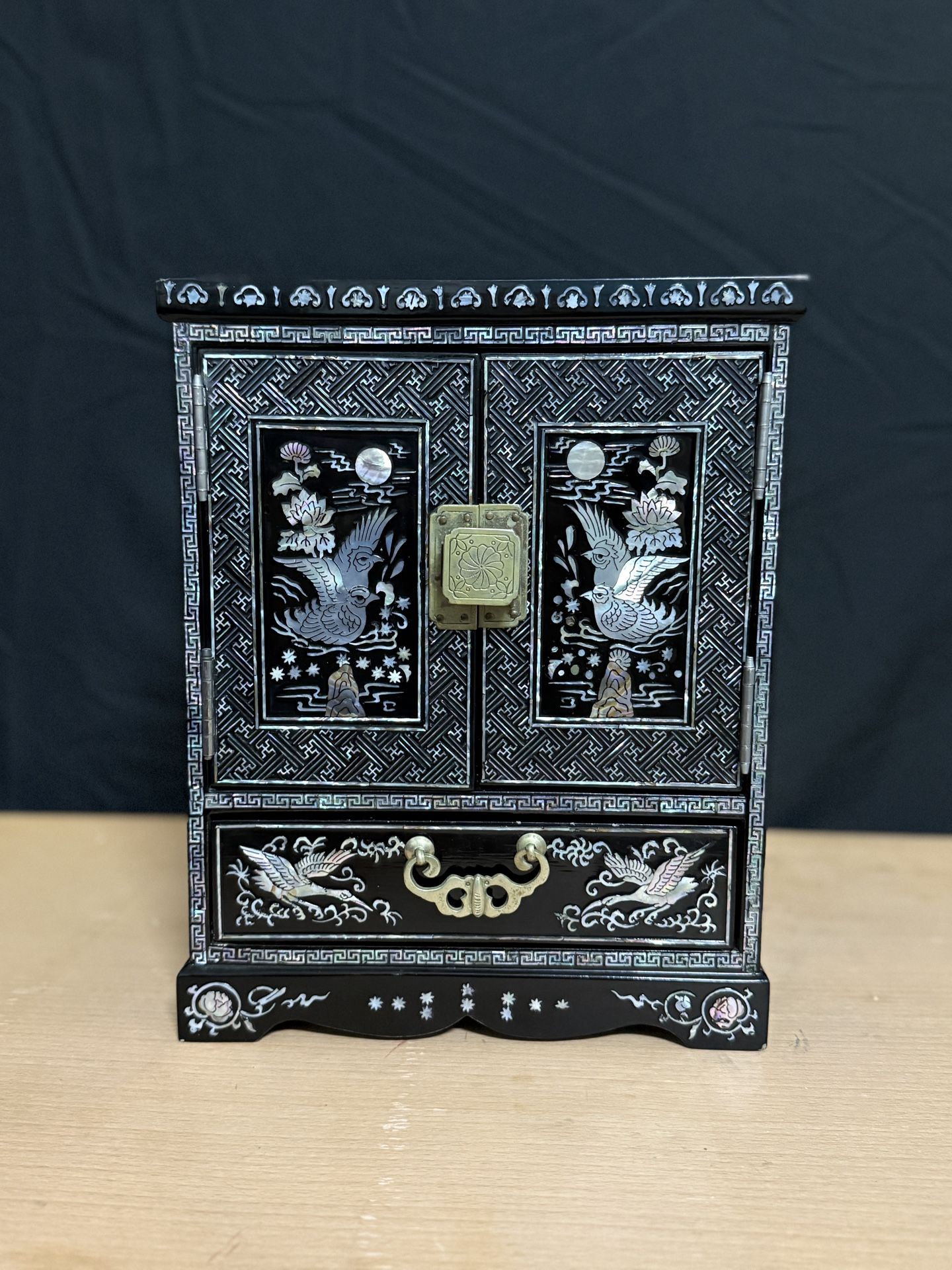 Mother Of Pearl Crane Vintage Jewelry Box