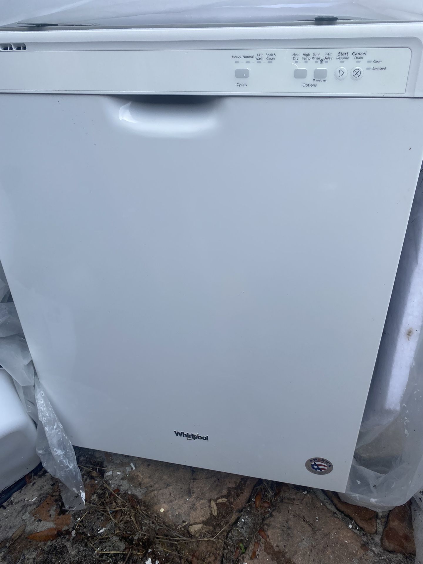 White Whirlpool Dishwasher 