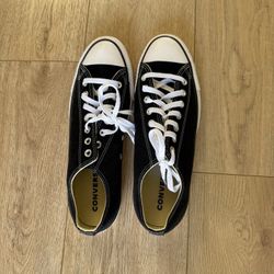 Converse Size 11 Men’s 