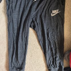Nike Sweat Capris