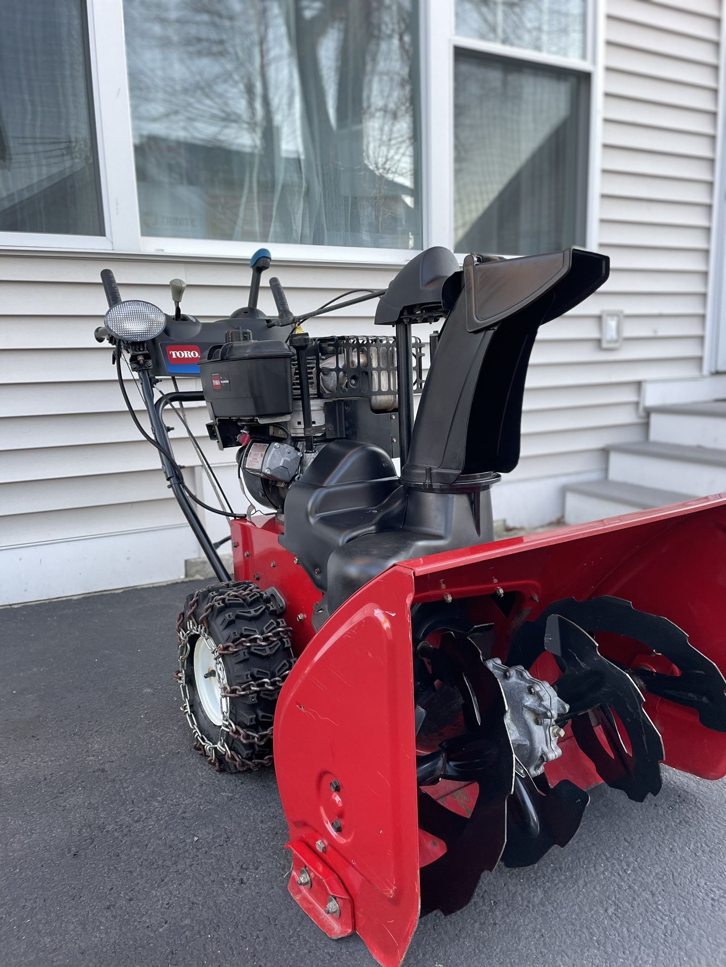 Toro PowerMax 1128OXE Snowblower