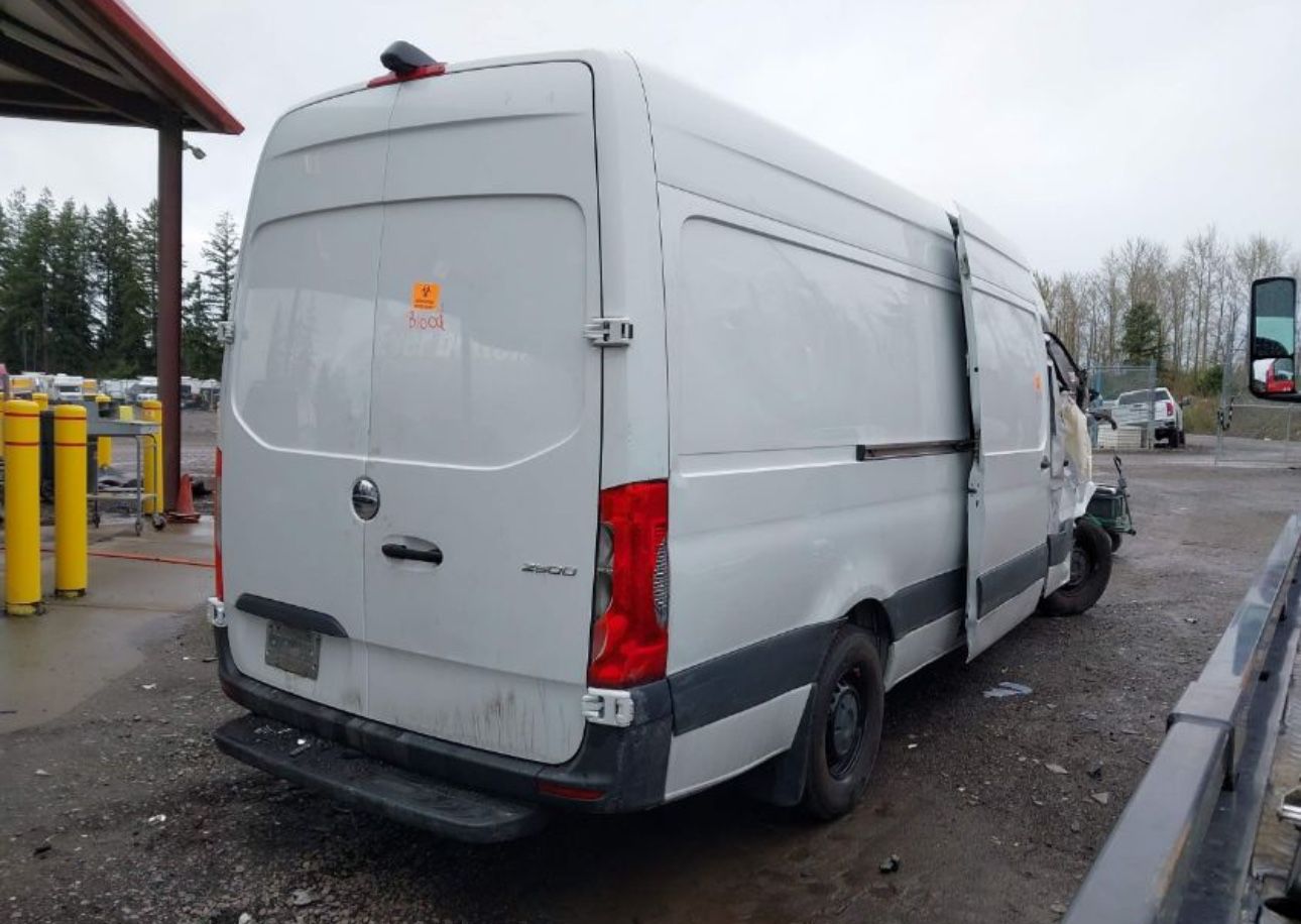 2019 Mercedes Sprinter 2500 For Parts 170WB