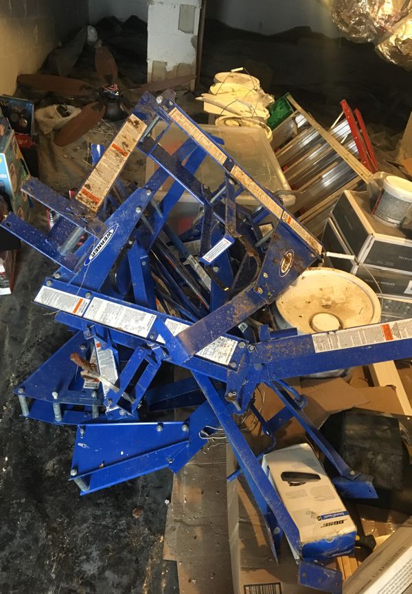 2 Pump Jacks scaffolding systems. Excellent condition only used once