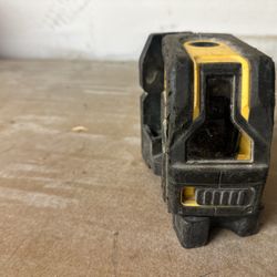 Láser de Lineas Y Punta Dewalt 