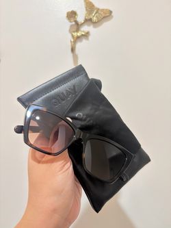 Quay sunglasses NEW