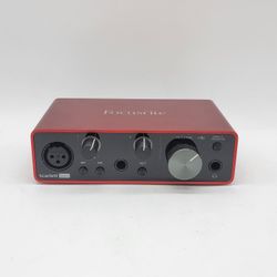 Focusrite Scarlett  2i2 3rd Gen 2-Channel USB Audio Interface MOSC0025