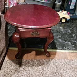 Coffee And End Tables 