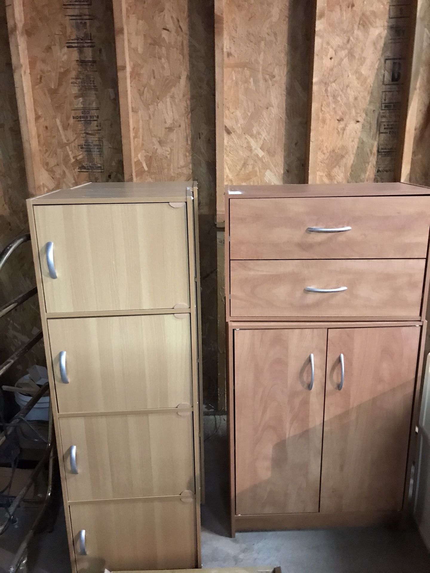  Cabinets