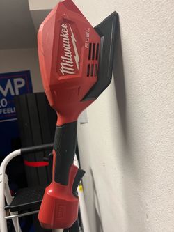 Milwaukee M18FUEL WEED EATER