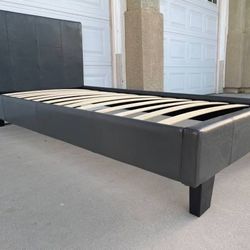 Twin Size Bed Frame It is for mattress dimensions:75”x38” In good Condition Great work 
