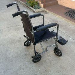 18 Inches Wide Transport/// Wheelchair In Excellent Condition Easy To Fold 