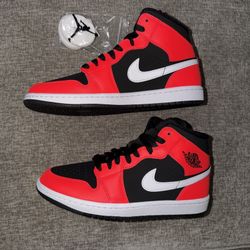 Jordan 1 Mid Men’s Size 12 