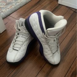 Air Jordan 13 Retro - White/Court Purple/University