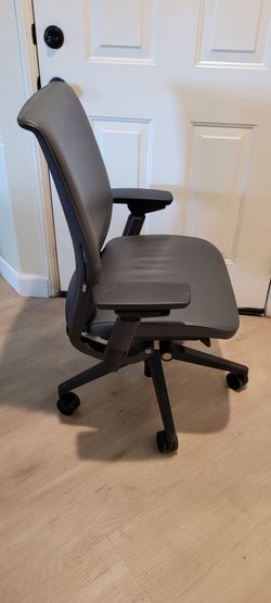 Steelcase Think Task Leather Chair