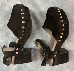 Women’s Shoes