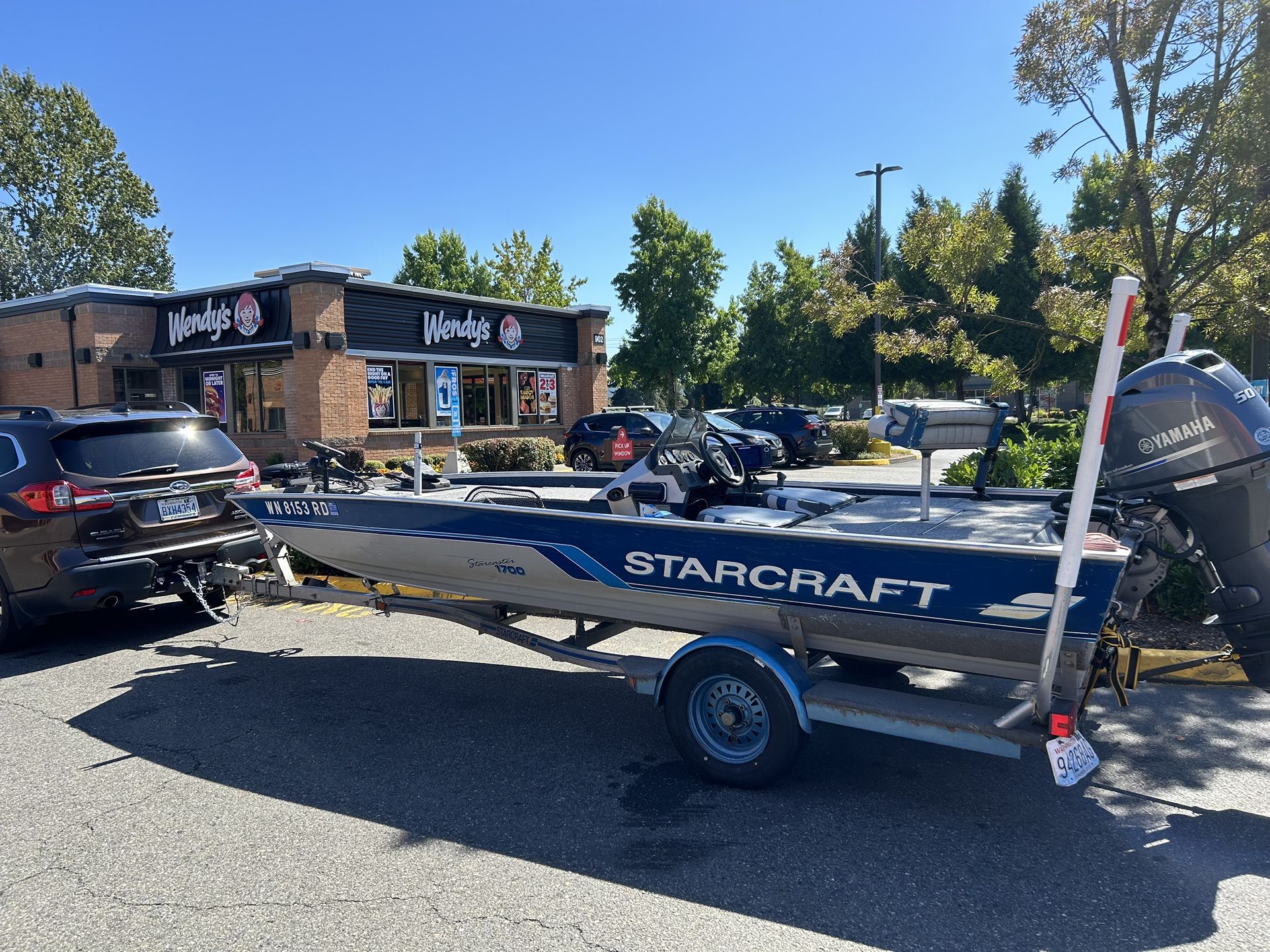 Bass Fishing Boat - StarCraft