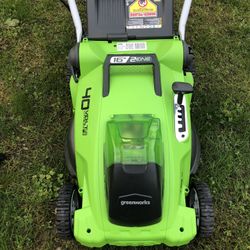 Like New Green works 40 V lithium Lawnmower