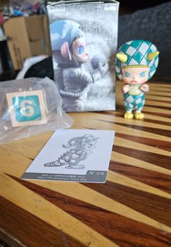 POP MART Molly 6th Anniversary Statue 2012 (Dino Molly Green version)