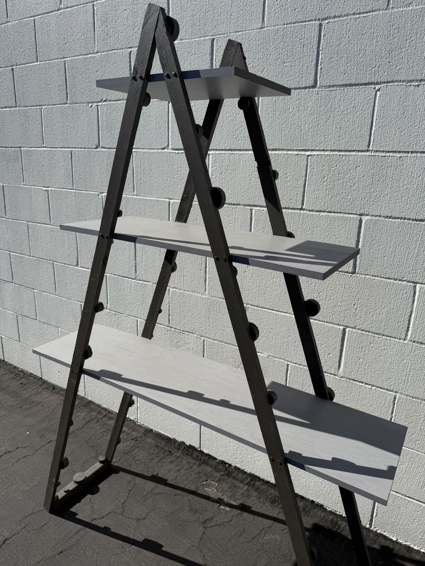 Ladder Shelf 