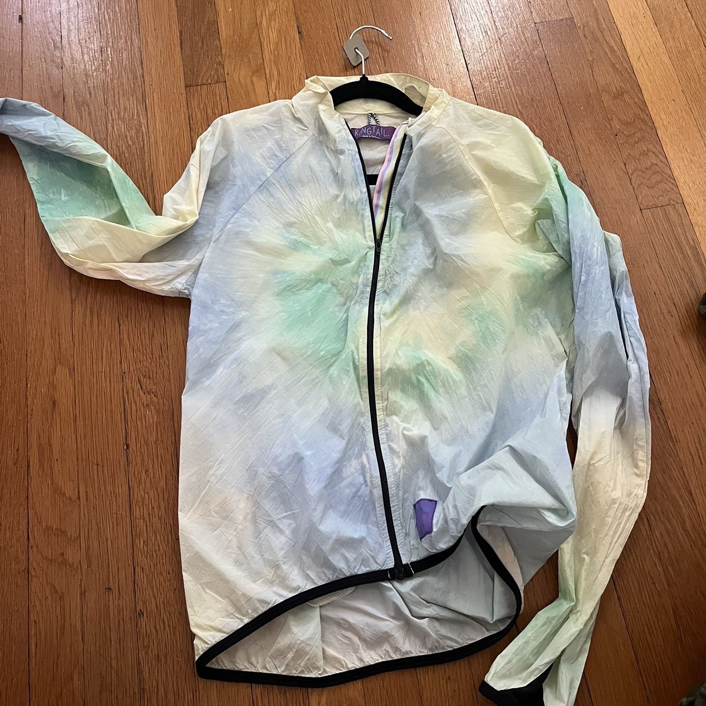 Ringtail breeze breaker jacket for Sale in Los Angeles, CA Ringtail breeze breaker jacket for Sale in Los Angeles, CA