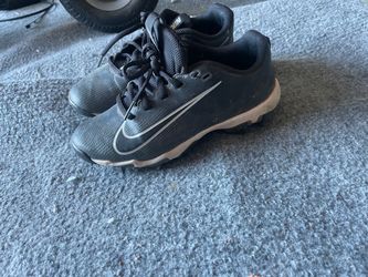 Nike boy cleats