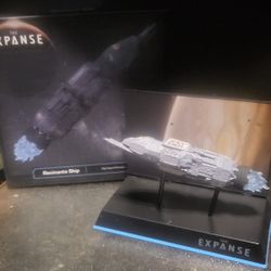 The Expanse Rocinante Ship Figural Diorama
