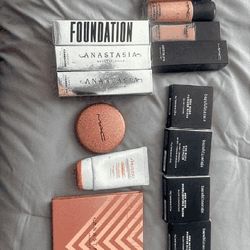 any we Release Your Creativity with Pro Makeup Artist Collection