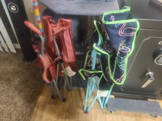 2 Camping Chairs