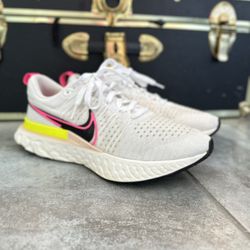 Nike React Infinity Run Flyknit 2 Size: Men’s 11.5