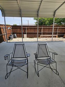 Black Iron Rocking Chair, Mesedoras de Fierro Turquesas. $90 Cada Una