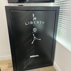 Liberty Fatboy Jr Gun Safe