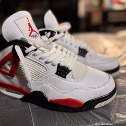 Men’s Jordans/Nikes Barely Worn