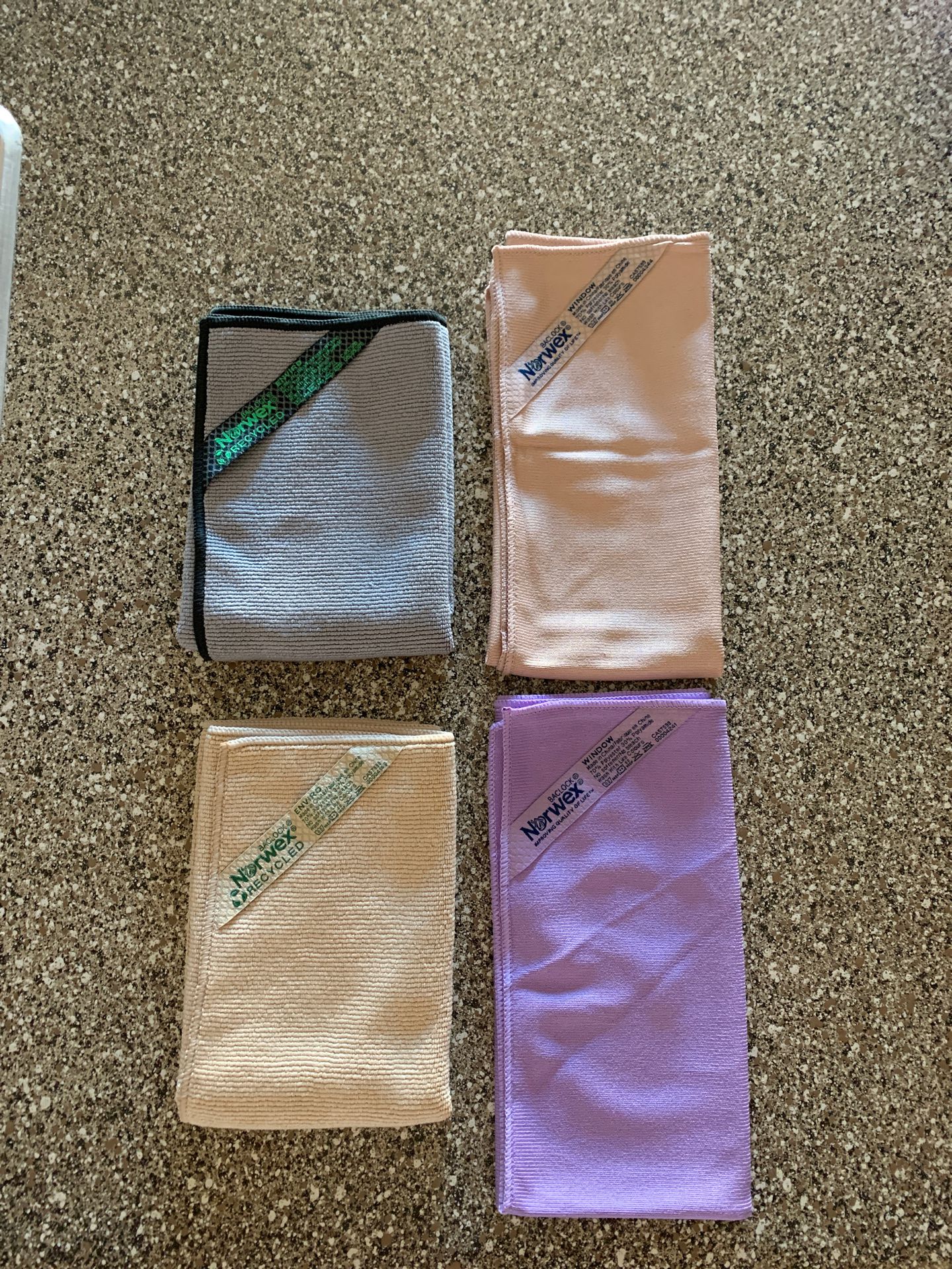 Norwex Window Cloth (2) and EnviroCloth (2)