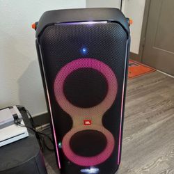 JBL PartyBox 710 Bluetooth Speaker 