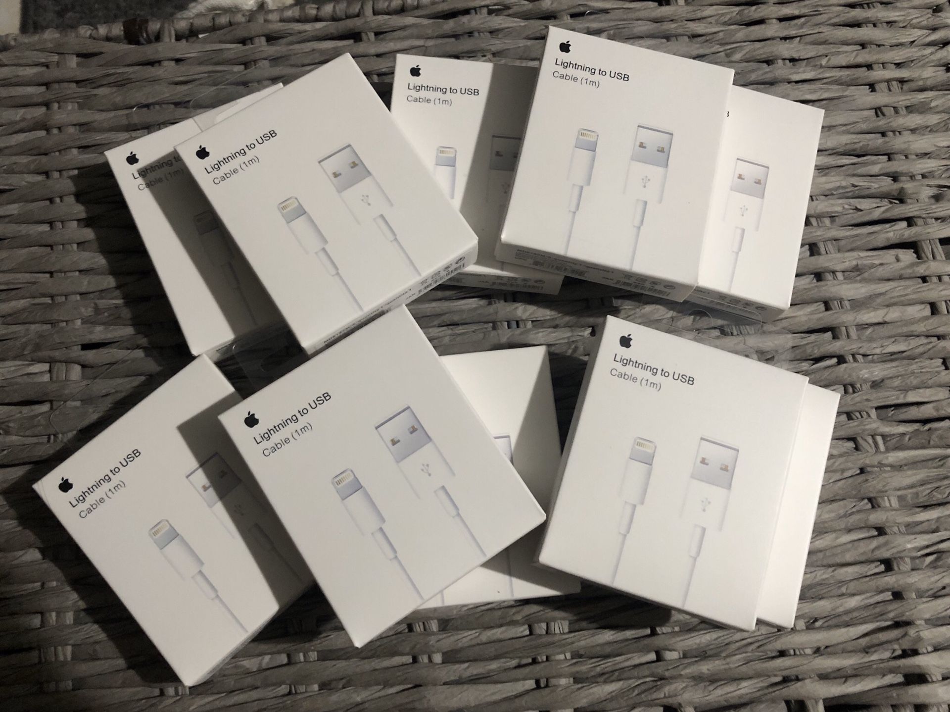 6 Original iPhone Apple Chargers