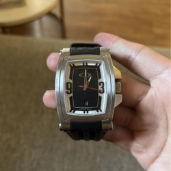 Oakley Warrant Watch