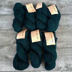 Lot of 7 Cascade 220 Deep Dark Green Wool Knitting Yarn